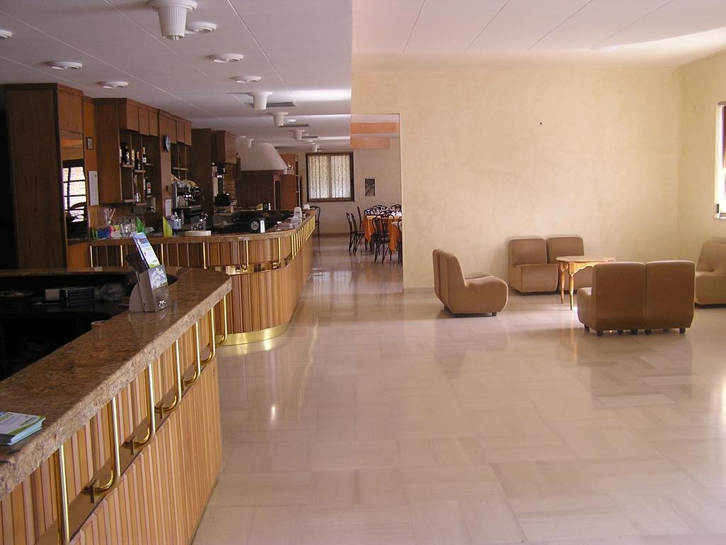 Hotel Menta & Rosmarino Monte Sant'Angelo Exterior photo